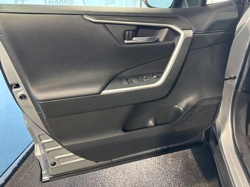 Used 2021 Toyota RAV4 XSE image 34