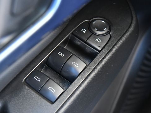 Used 2025 Chevrolet Equinox EV LT w/ Convenience Package FWD image 42
