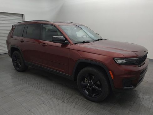 Used 2022 Jeep Grand Cherokee L Laredo image 11