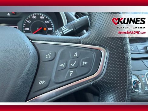 Used 2025 Chevrolet Malibu LT image 10