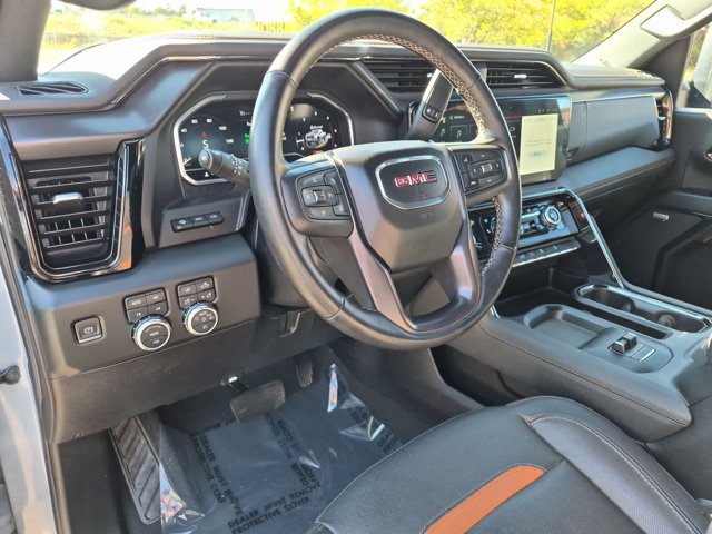 Used 2024 GMC Sierra 2500 AT4 w/ AT4 Premium Plus Package AWD/4WD image 9