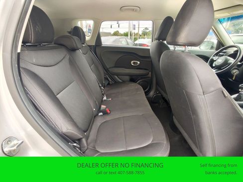 Used 2016 Kia Soul FWD image 14