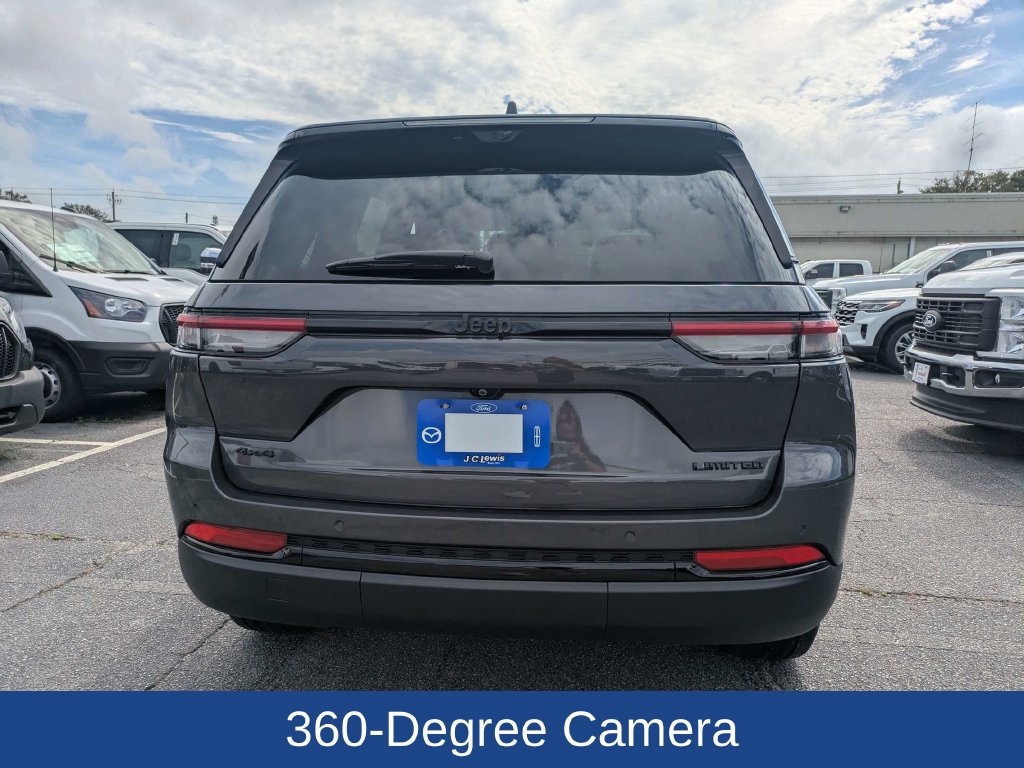 Used 2025 Jeep Grand Cherokee Limited w/ Luxury Tech Group II AWD/4WD image 5