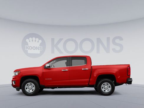 Used 2018 Chevrolet Colorado Z71 AWD/4WD image 2