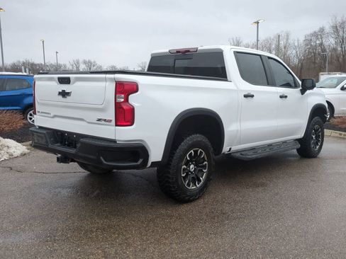 Used 2023 Chevrolet Silverado 1500 ZR2 w/ Technology Package image 8