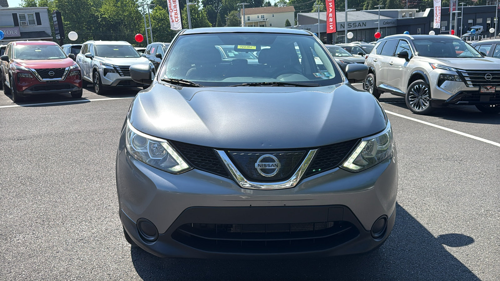 Used 2019 Nissan Rogue Sport S w/ Appearance Package AWD/4WD image 2