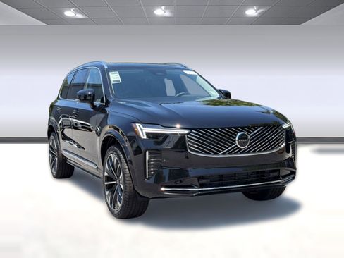 New 2026 Volvo XC90 B5 Plus w/ Protection Package AWD/4WD image 6