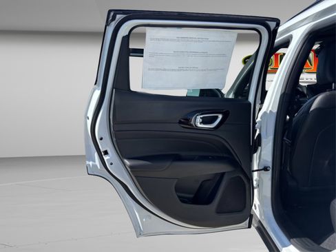 New 2026 Jeep Compass Latitude image 22