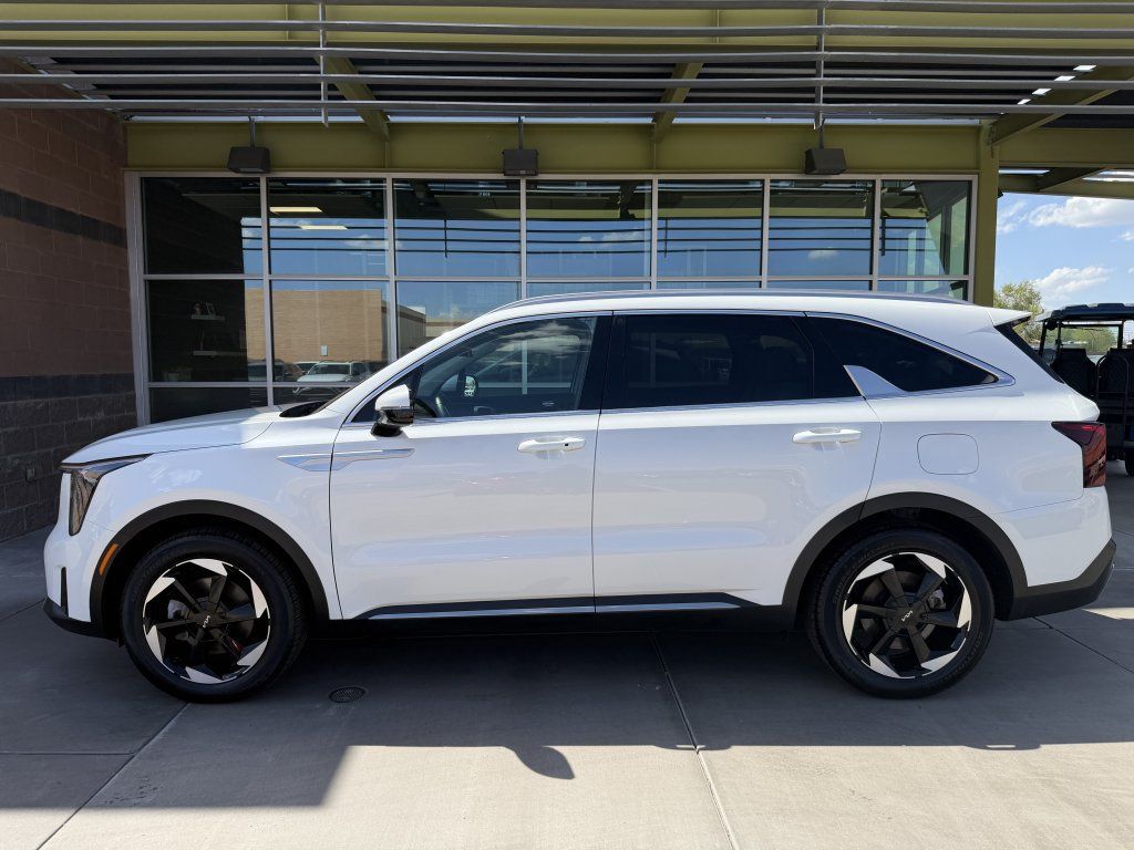 Used 2025 Kia Sorento EX w/ EX Panoramic Sunroof Package AWD/4WD image 7