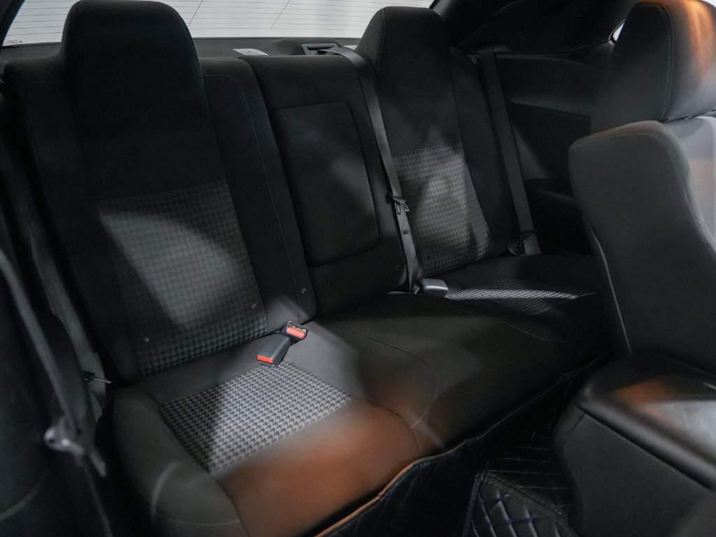 Used 2020 Dodge Challenger R/T w/ Blacktop Package RWD image 30