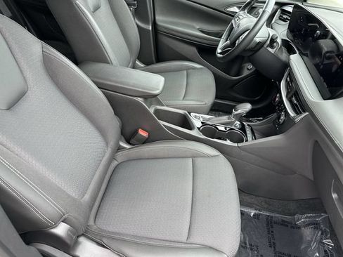 Certified 2025 Buick Encore GX Preferred w/ Advanced Technology Package AWD/4WD image 27
