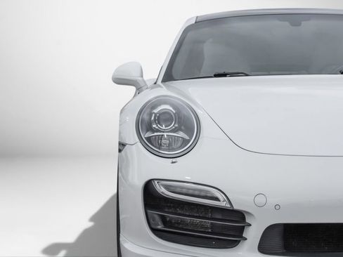 Used 2014 Porsche 911 Turbo AWD/4WD image 43