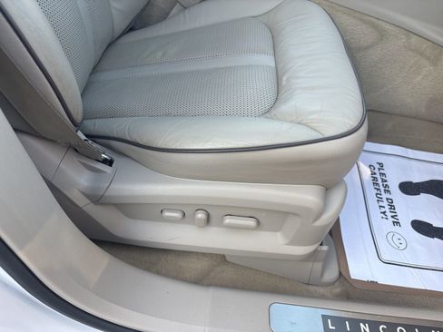 Used 2014 Lincoln MKX FWD w/ Equipment Group 102A image 20