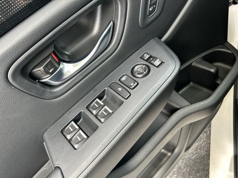 Used 2025 Honda Pilot Elite image 23