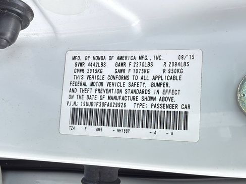Used 2015 Acura TLX FWD image 32