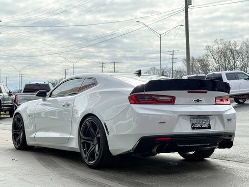 Used 2018 Chevrolet Camaro SS image 5