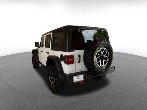 Used 2025 Jeep Wrangler Unlimited Rubicon AWD/4WD image 16