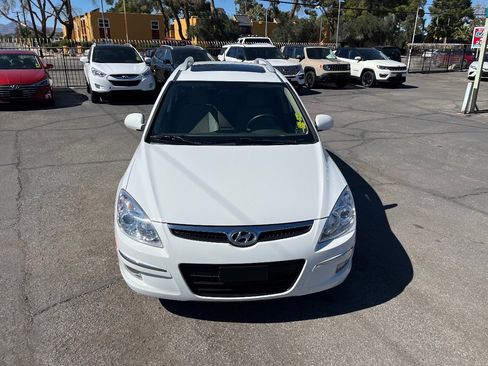 Used 2011 Hyundai Elantra SE image 45