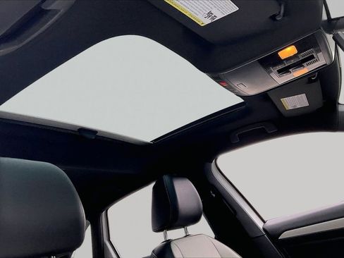 Used 2021 Volkswagen Jetta R-Line image 16