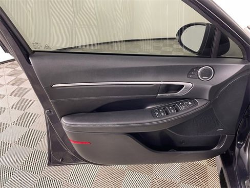 Used 2023 Hyundai Sonata Limited w/ Cargo Package image 16