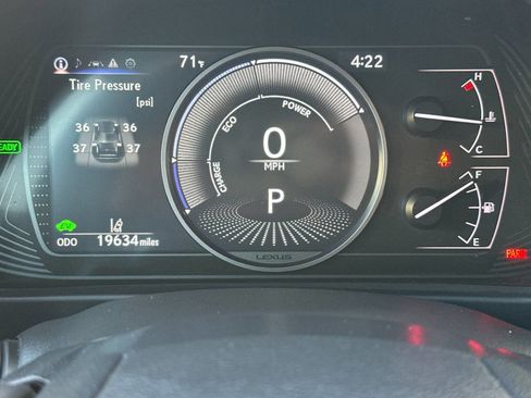 Used 2022 Lexus UX 250h w/ Accessory Package (Z2) image 28