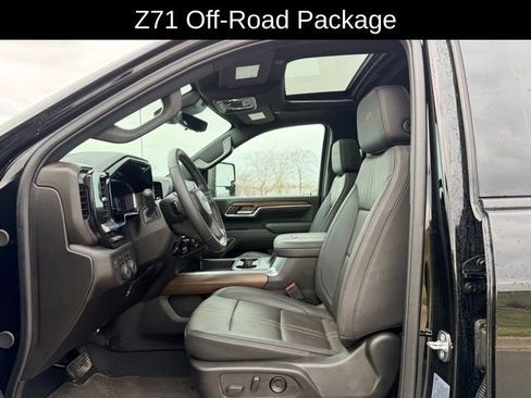 Used 2024 Chevrolet Silverado 2500 High Country w/ Midnight Edition image 8