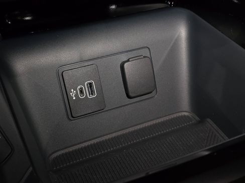 New 2026 Ford Explorer Platinum w/ LUX Leather Package image 32