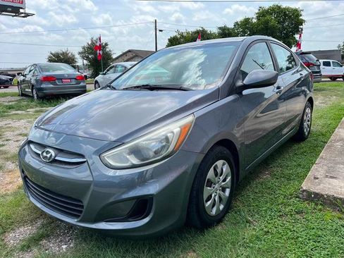 Used 2017 Hyundai Accent SE FWD image 4