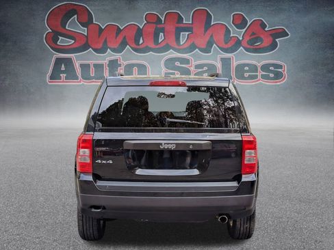 Used 2017 Jeep Patriot Sport image 5