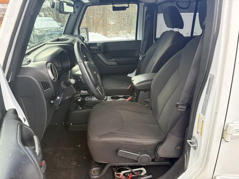 Used 2017 Jeep Wrangler Unlimited Sport w/ Quick Order Package 24S image 14