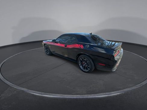 Used 2021 Dodge Challenger R/T Scat Pack RWD image 12