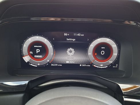 Used 2023 Nissan Pathfinder Platinum w/ Lighting Package (N93) FWD image 12