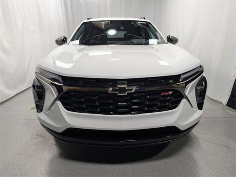 New 2026 Chevrolet Trax RS w/ Driver Confidence Package image 8