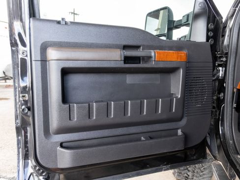 Used 2016 Ford F350 King Ranch w/ King Ranch w/Chrome Package image 10