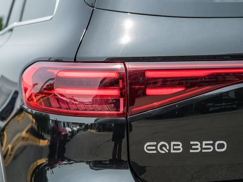Used 2024 Mercedes-Benz EQB 350 4MATIC SUV image 8