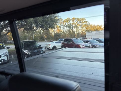 Used 2021 RAM 1500 Laramie image 9