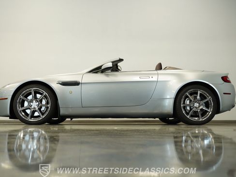 Used 2008 Aston Martin V8 Vantage Roadster image 9