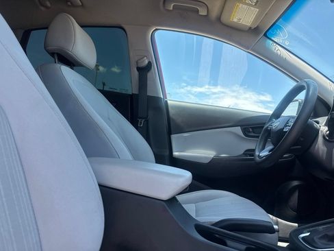 Used 2023 Hyundai Kona SEL FWD image 25