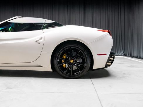 Used 2013 Ferrari California RWD image 40
