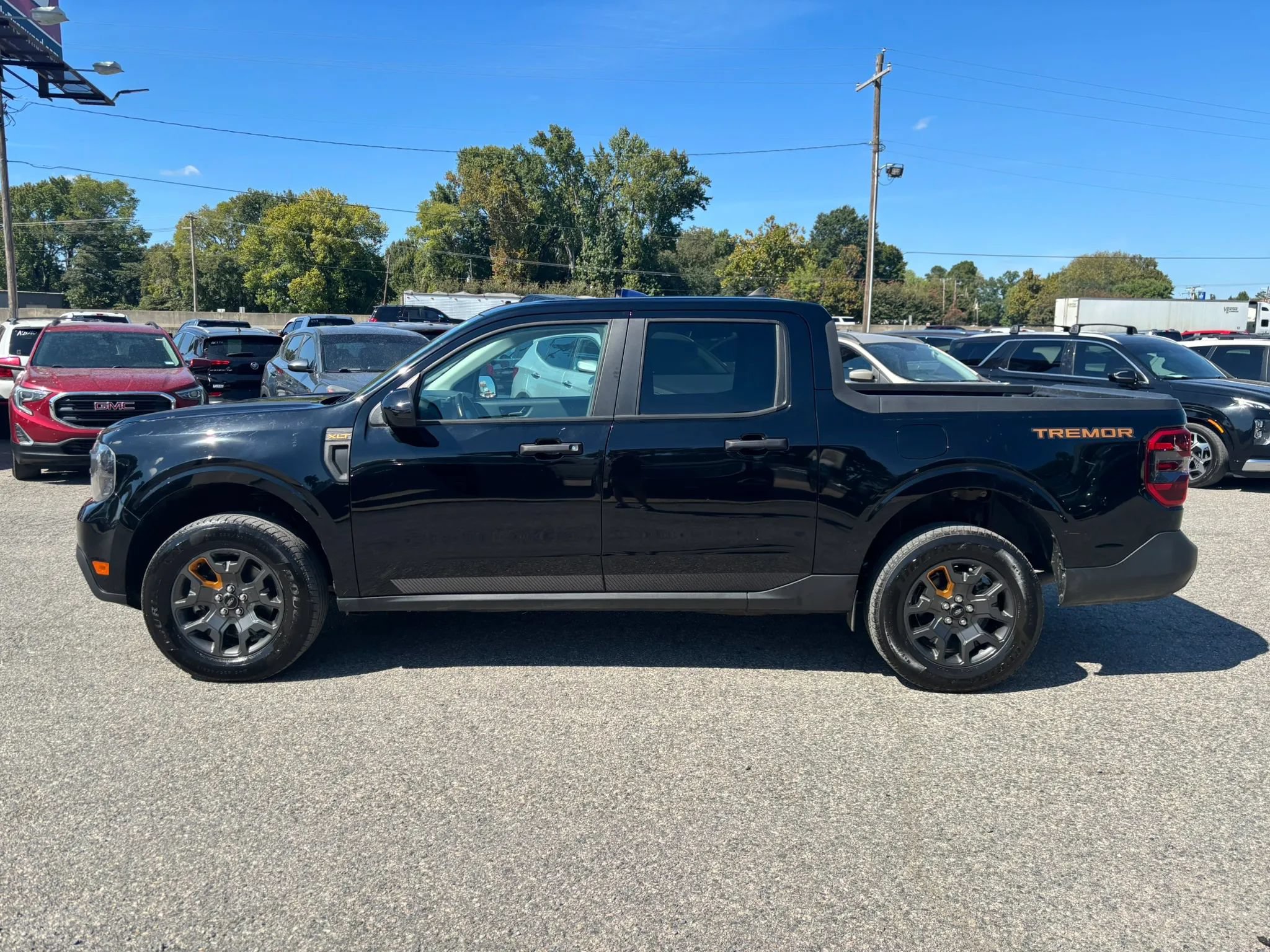 Used 2024 Ford Maverick Tremor w/ Tremor Off-Road Package AWD/4WD image 2