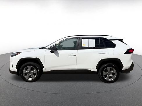 Used 2025 Toyota RAV4 LE image 9