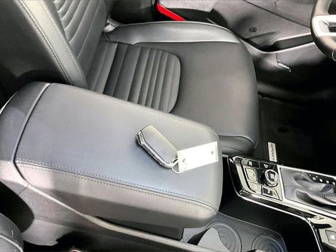 Certified 2023 Kia Sportage SX image 33