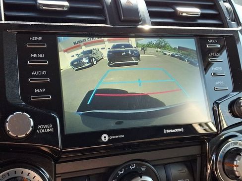 Used 2022 Toyota 4Runner TRD Off-Road AWD/4WD image 4