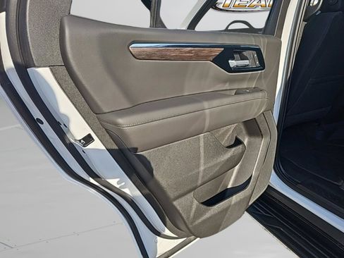 New 2026 Chevrolet Tahoe LS image 17