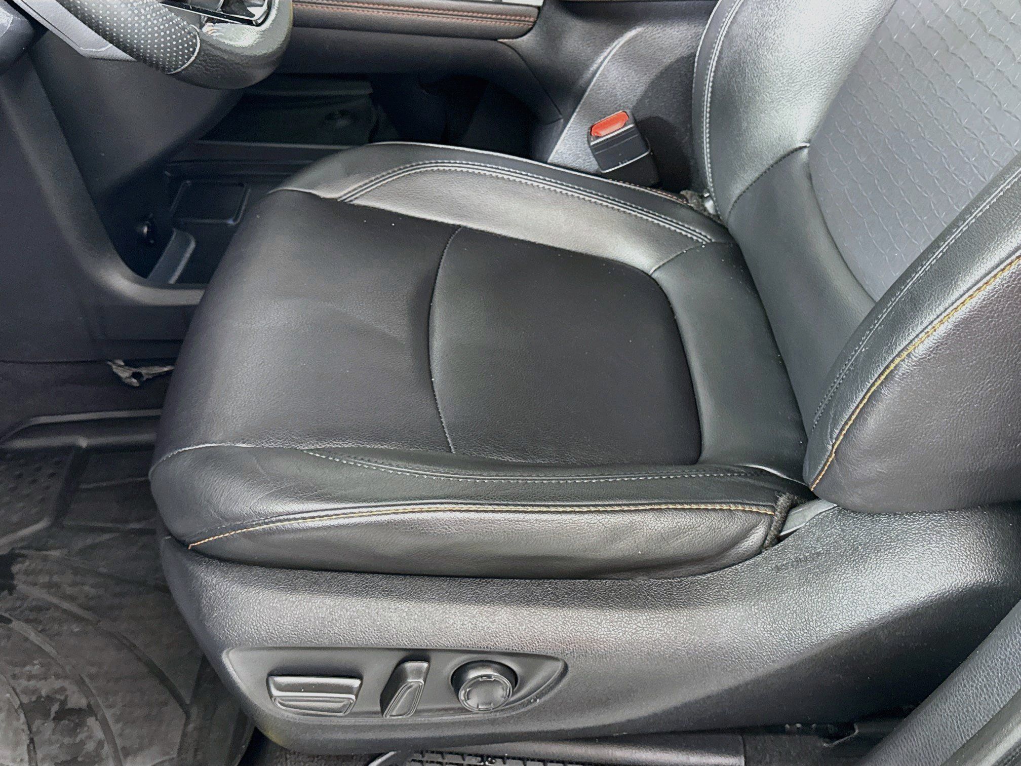 Used 2022 Toyota Sienna XSE w/ XSE Plus Package AWD/4WD image 21