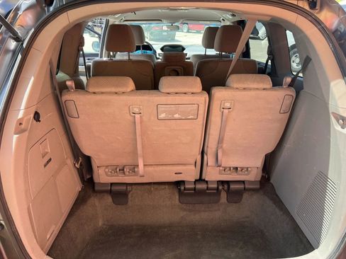 Used 2016 Honda Odyssey SE image 12