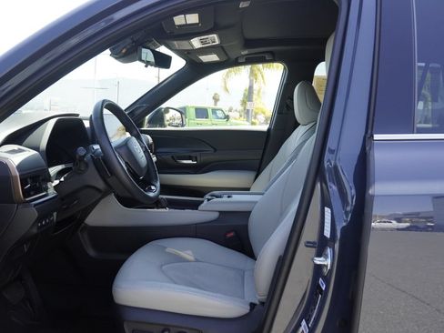Used 2024 Toyota Grand Highlander AWD Hybrid image 26