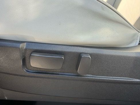 Used 2019 Mitsubishi Outlander GT image 21