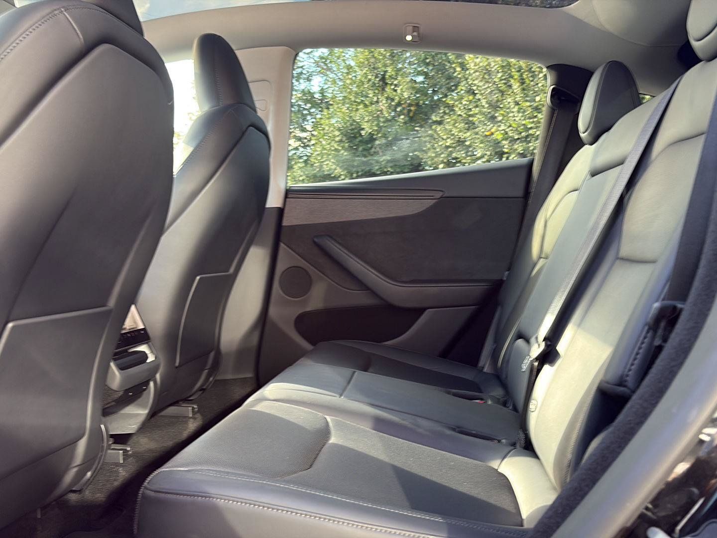Used 2026 Tesla Model Y Long Range AWD/4WD image 19