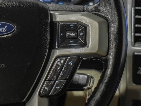 Used 2020 Ford F250 Lariat w/ Lariat Value Package AWD/4WD image 18